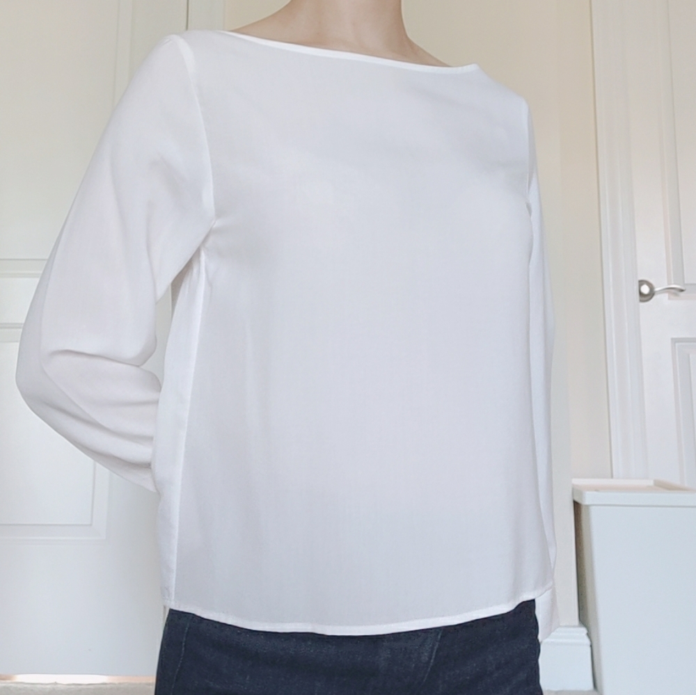 3 for 10) Uniqlo white boar neck blouse S